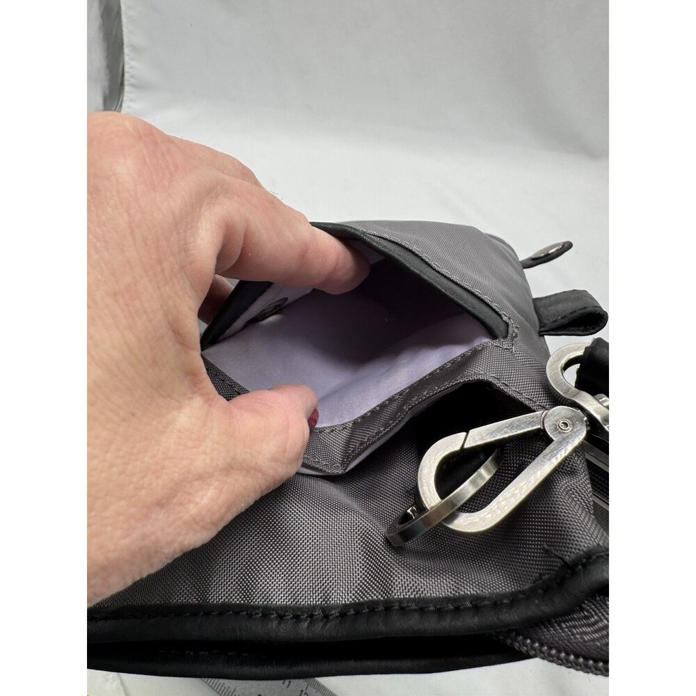 Mosey Life by Baggallini Caster Cross Body Purse Gray Lavender Lining Preowned - Picture 10 of 14